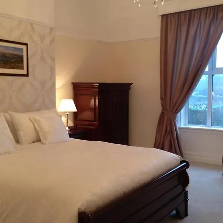 Hotell The Corner House 2*